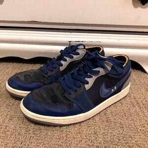 Nike Air Jordan Low 1